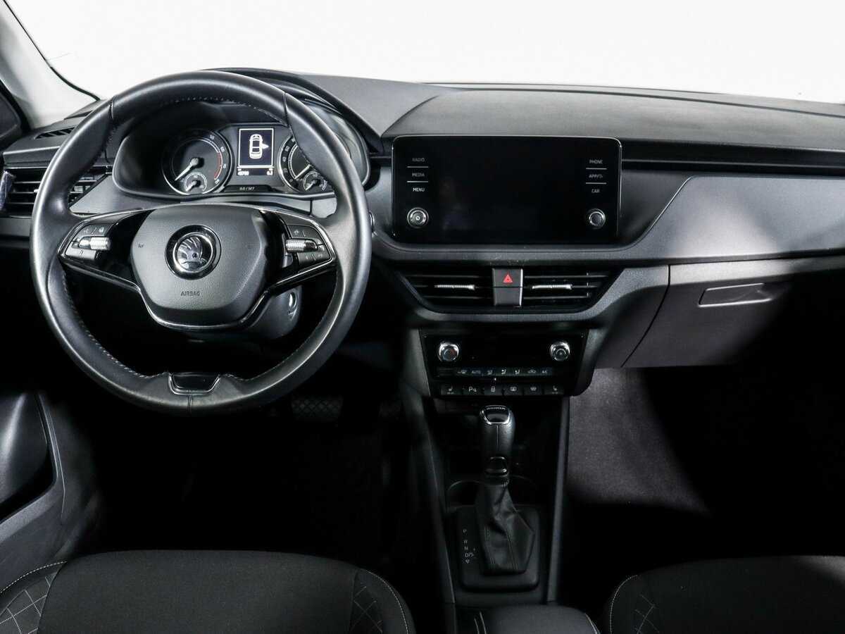 Skoda Rapid с пробегом — 2021 год. Фото: #11
