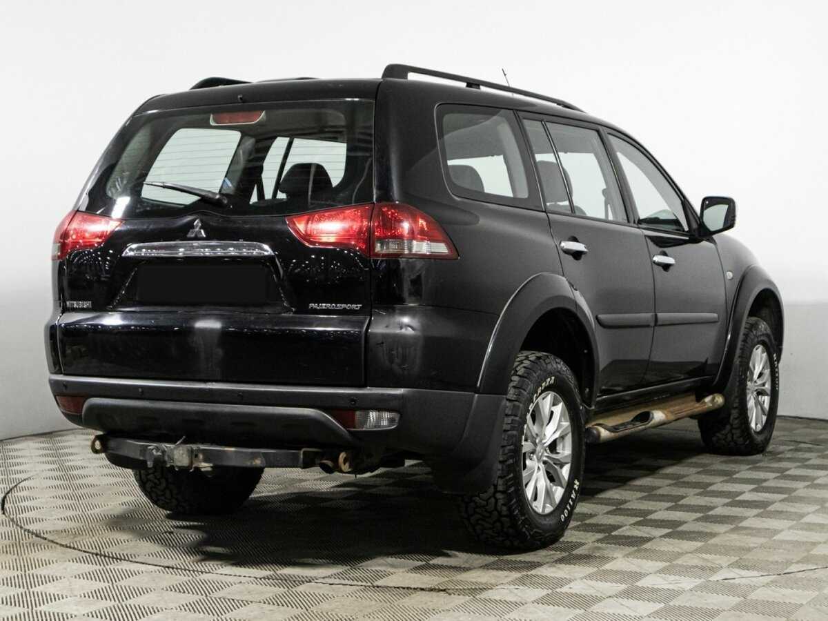 Mitsubishi Pajero Sport с пробегом — 2013 год. Фото: #4