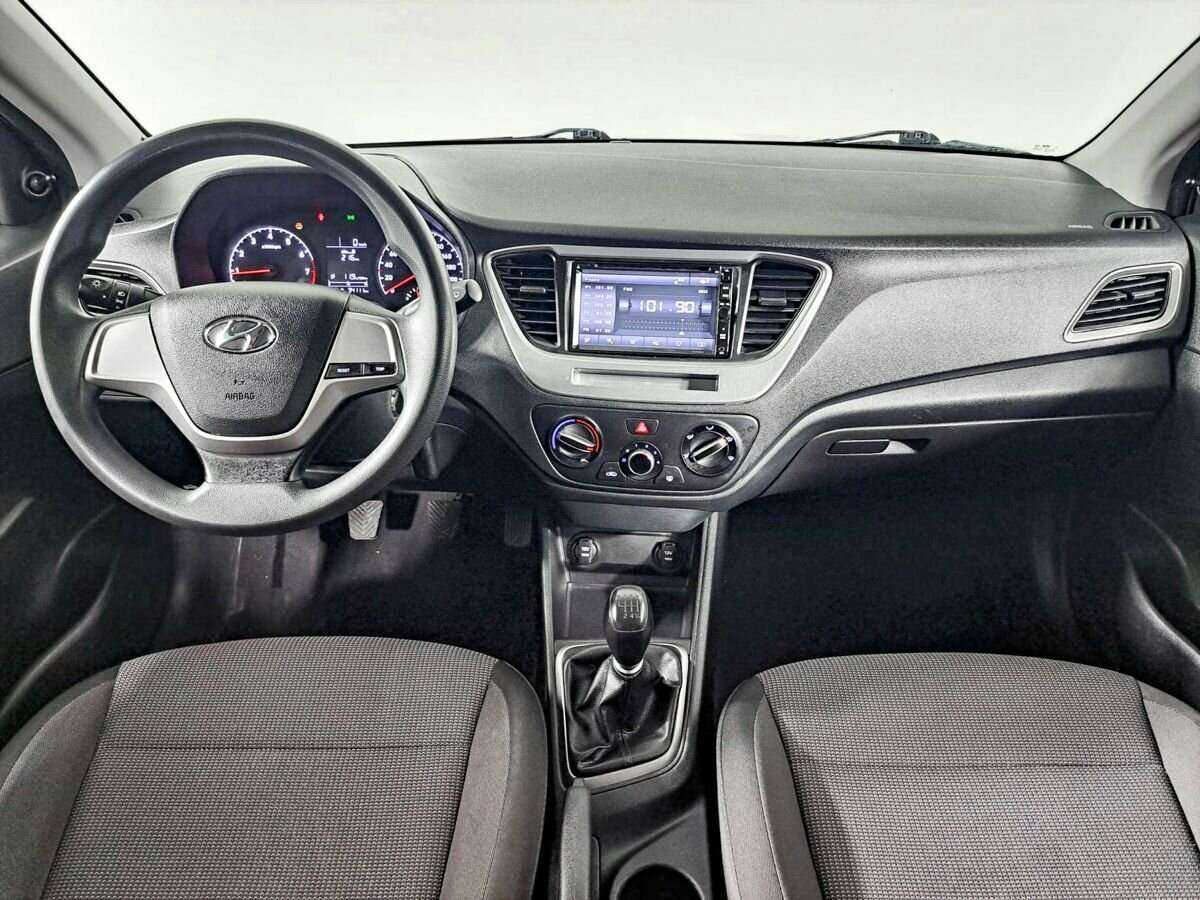 Hyundai Solaris с пробегом — 2018 год. Фото: #13