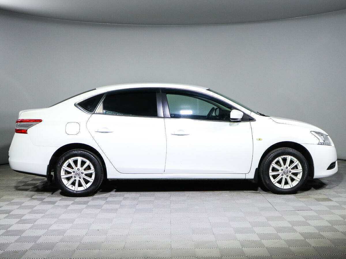 Nissan Sentra с пробегом — 2015 год. Фото: #3
