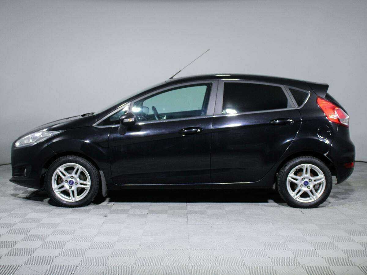 Ford Fiesta с пробегом — 2015 год. Фото: #7