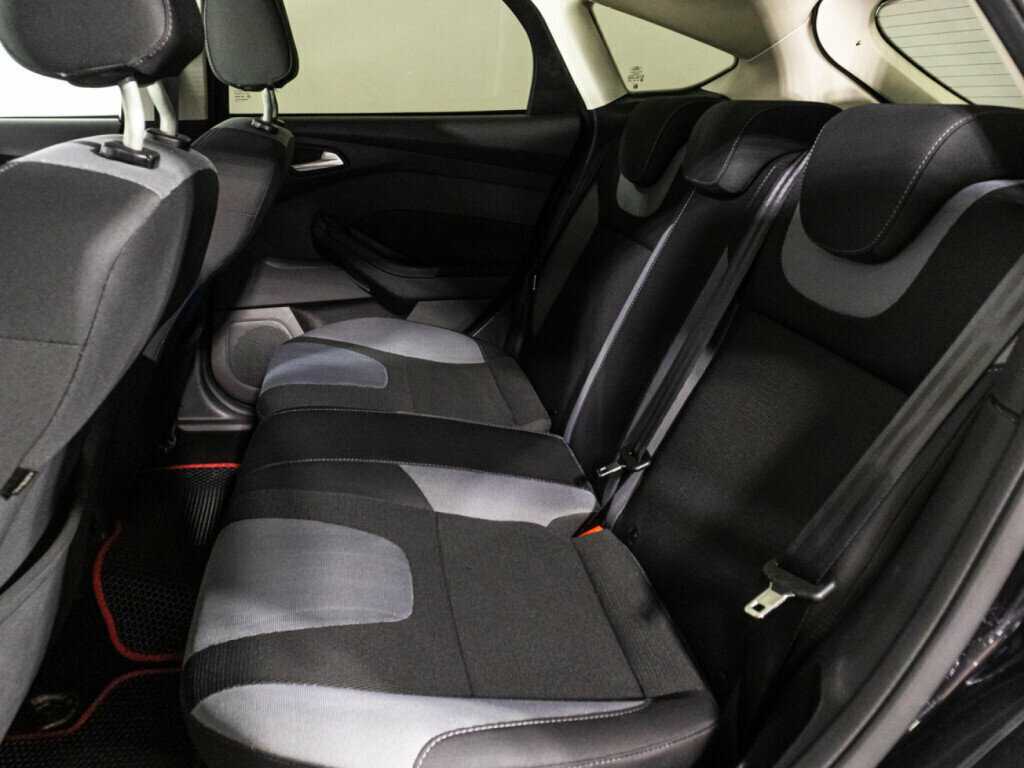 Ford Focus с пробегом — 2014 год. Фото: #9
