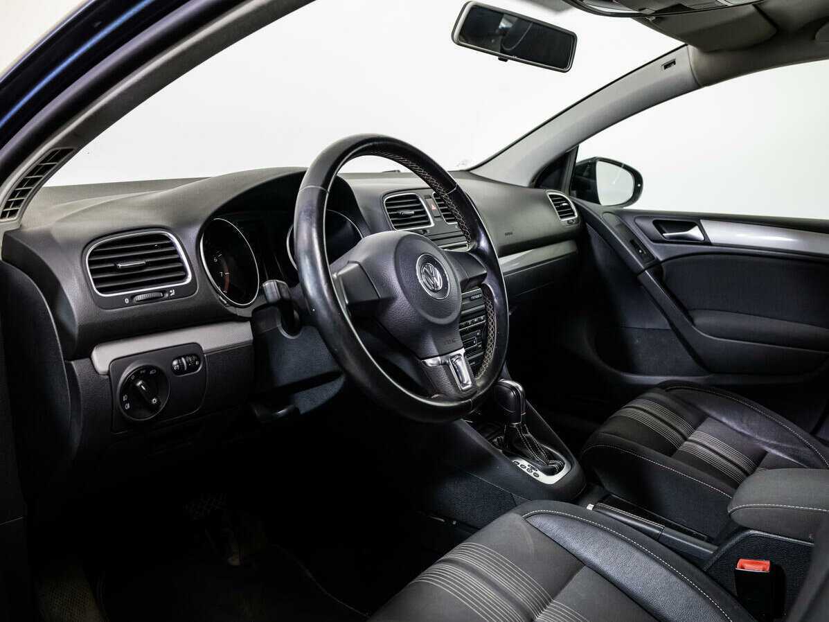 Volkswagen Golf с пробегом — 2012 год. Фото: #10