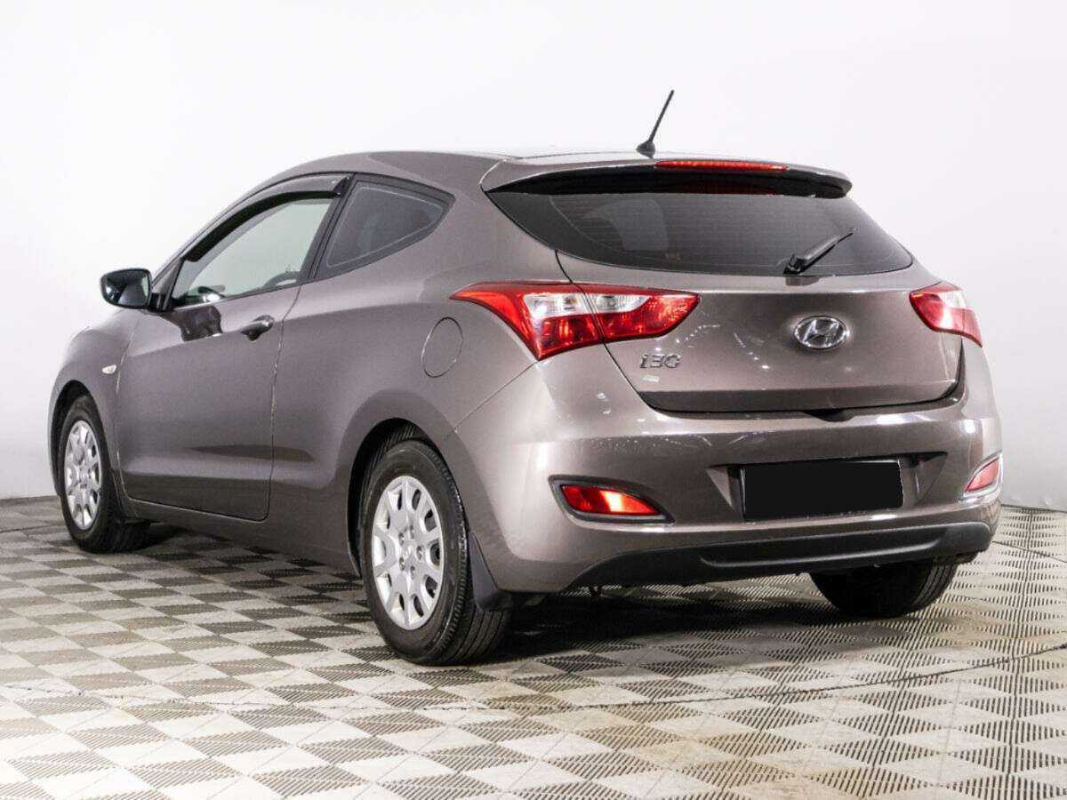 Hyundai i30 с пробегом — 2013 год. Фото: #6