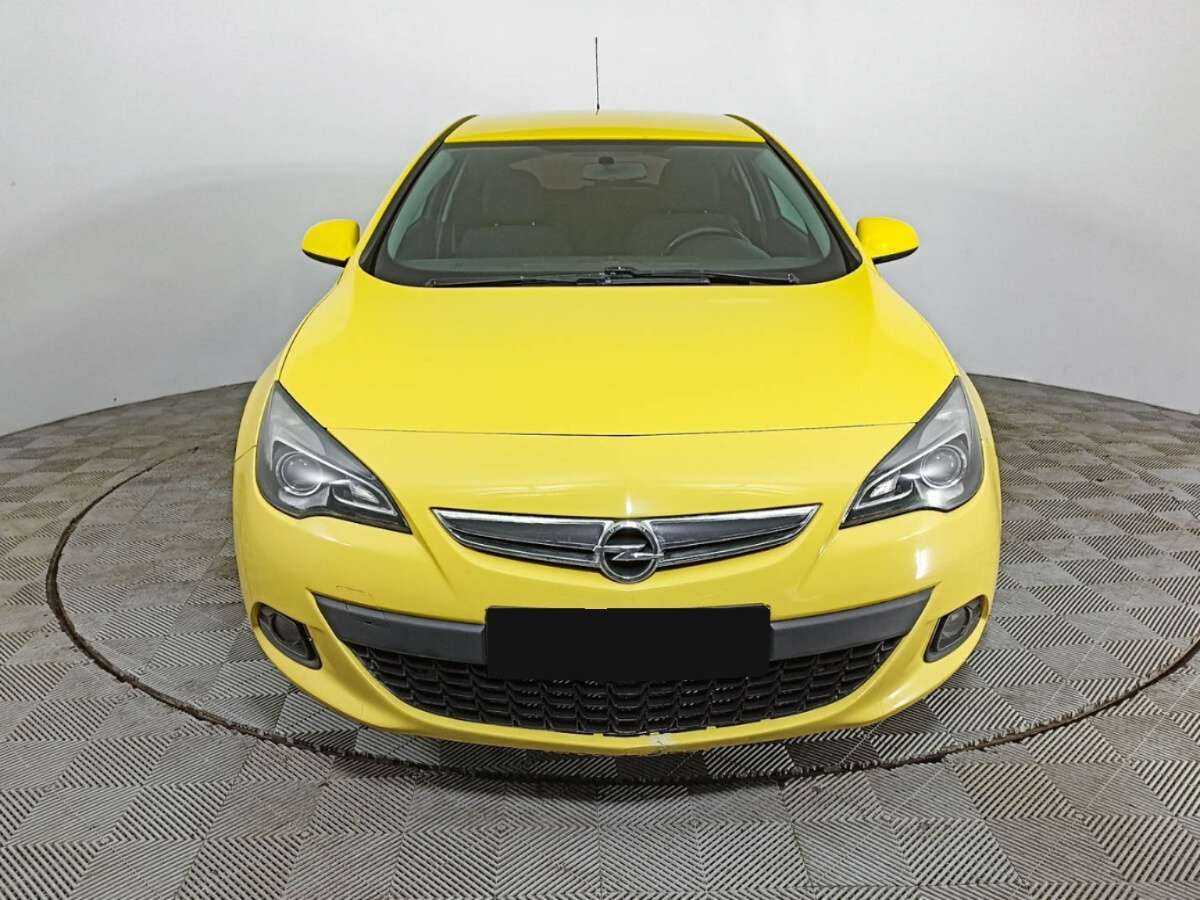 Opel Astra с пробегом — 2014 год. Фото: #1