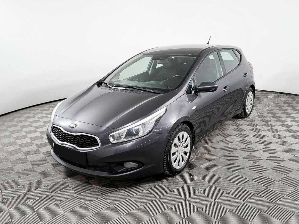 Kia Ceed с пробегом — 2013 год. Фото: #0