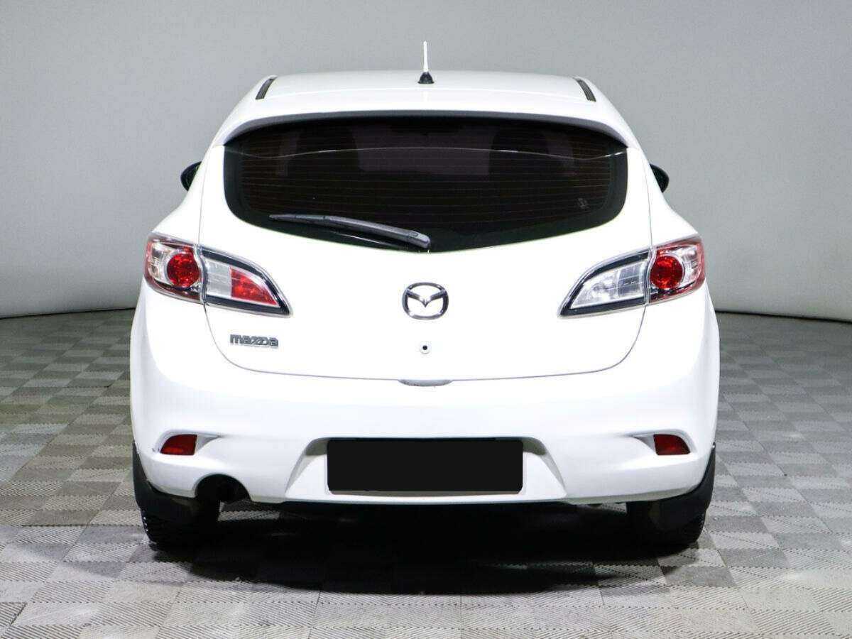 Mazda 3 с пробегом — 2012 год. Фото: #5