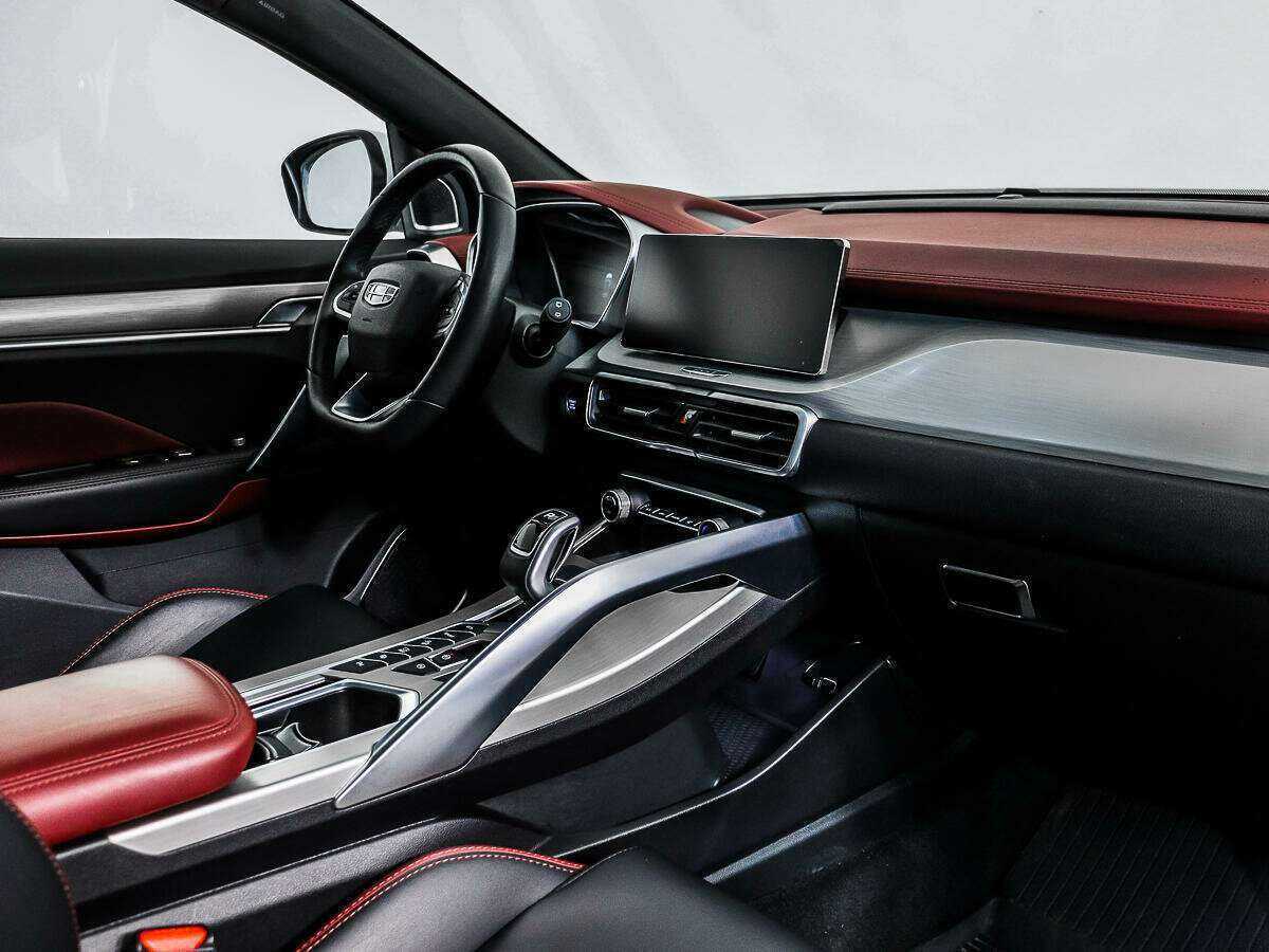 Geely Coolray с пробегом — 2021 год. Фото: #12