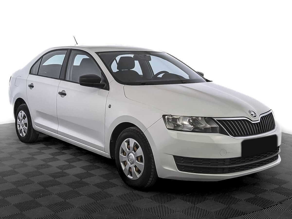 Skoda Rapid с пробегом — 2017 год. Фото: #2