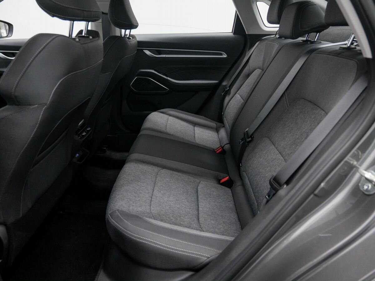 Geely Emgrand с пробегом — 2023 год. Фото: #11