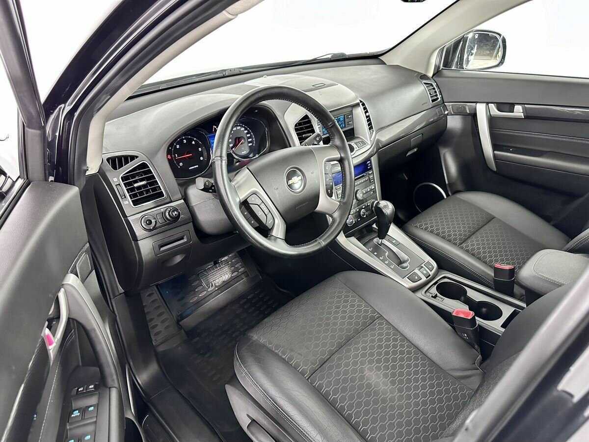 Chevrolet Captiva с пробегом — 2014 год. Фото: #6