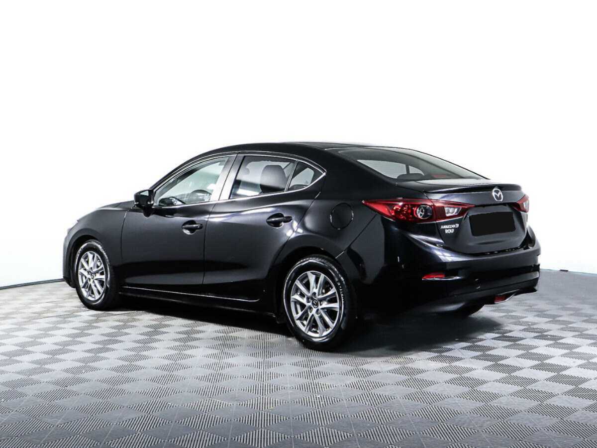 Mazda 3 с пробегом — 2017 год. Фото: #6