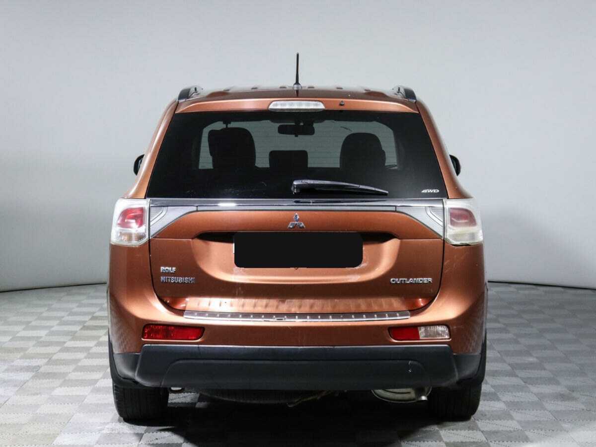 Mitsubishi Outlander с пробегом — 2012 год. Фото: #5