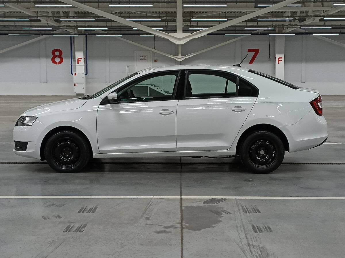 Skoda Rapid с пробегом — 2018 год. Фото: #7