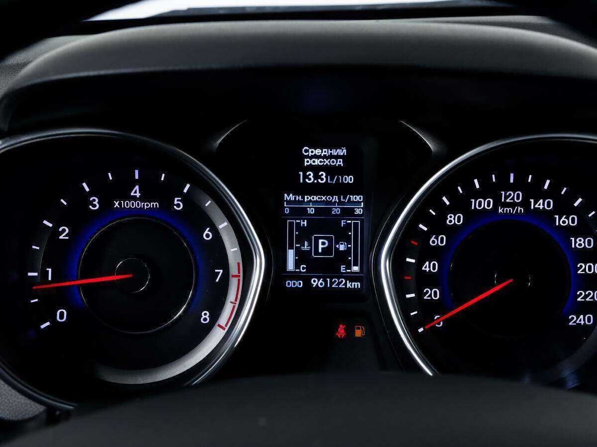 Hyundai Elantra с пробегом — 2014 год. Фото: #16