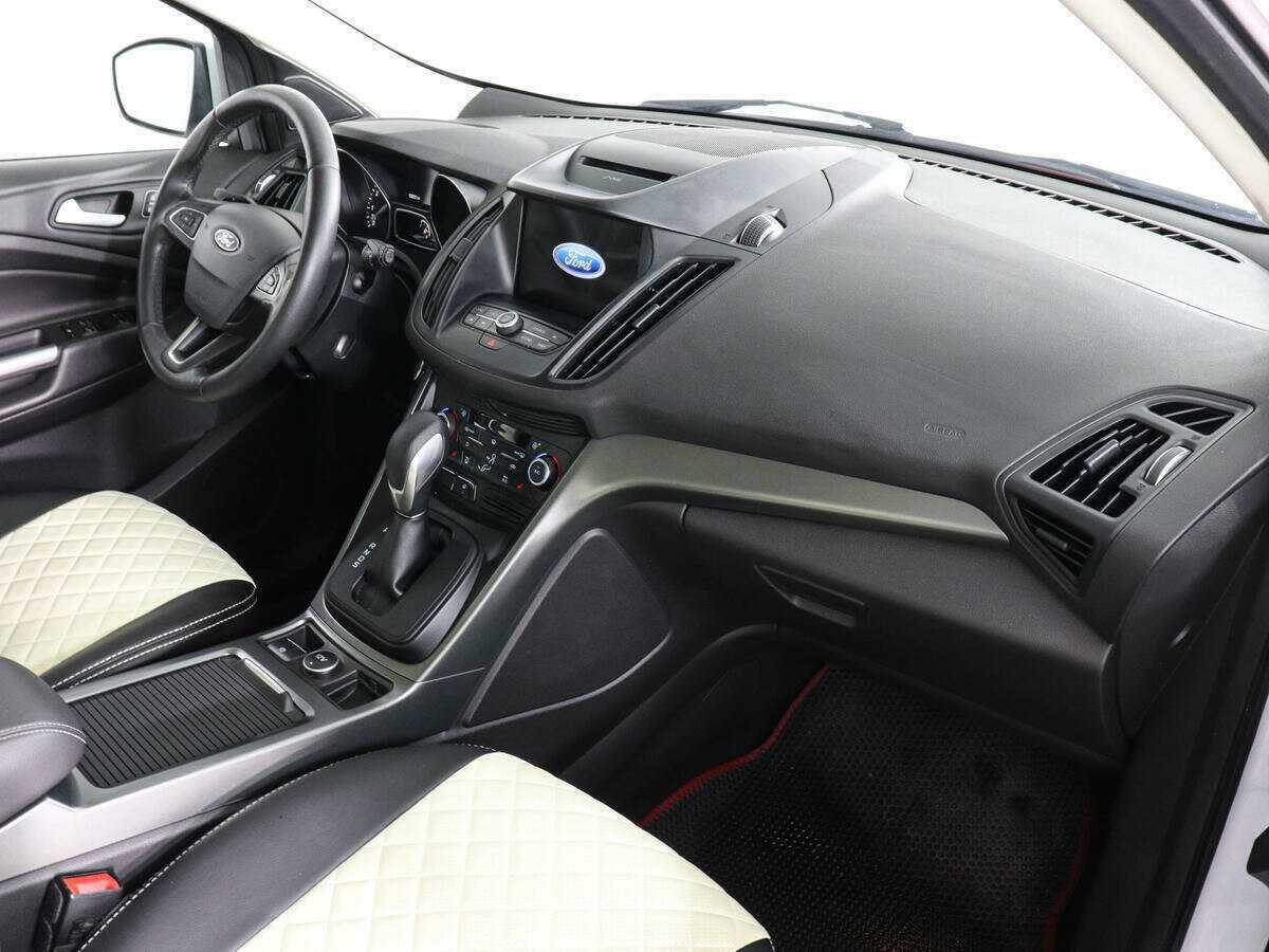 Ford Kuga с пробегом — 2018 год. Фото: #9