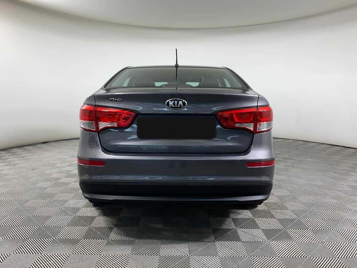 Kia Rio с пробегом — 2015 год. Фото: #5