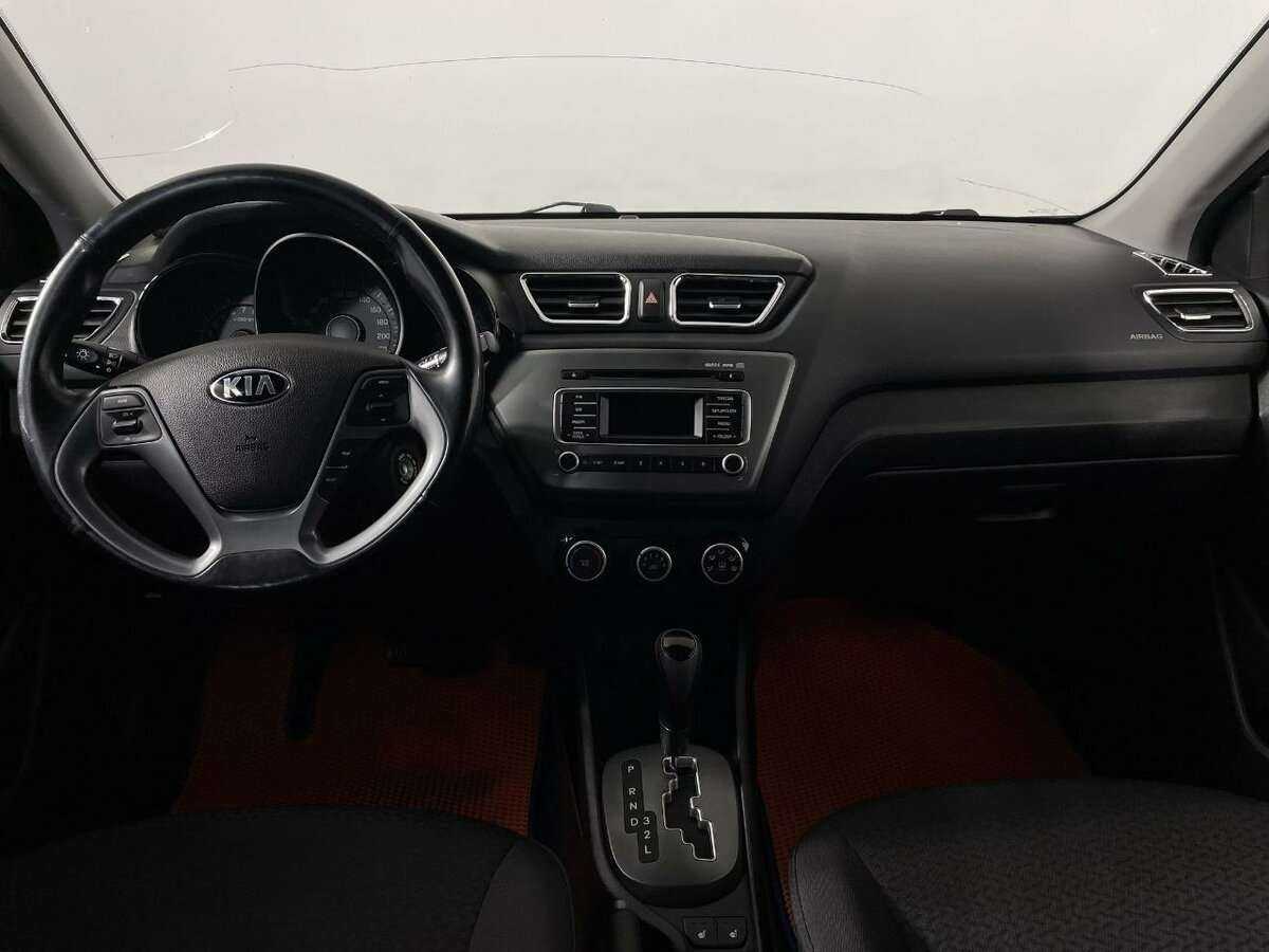Kia Rio с пробегом — 2016 год. Фото: #6