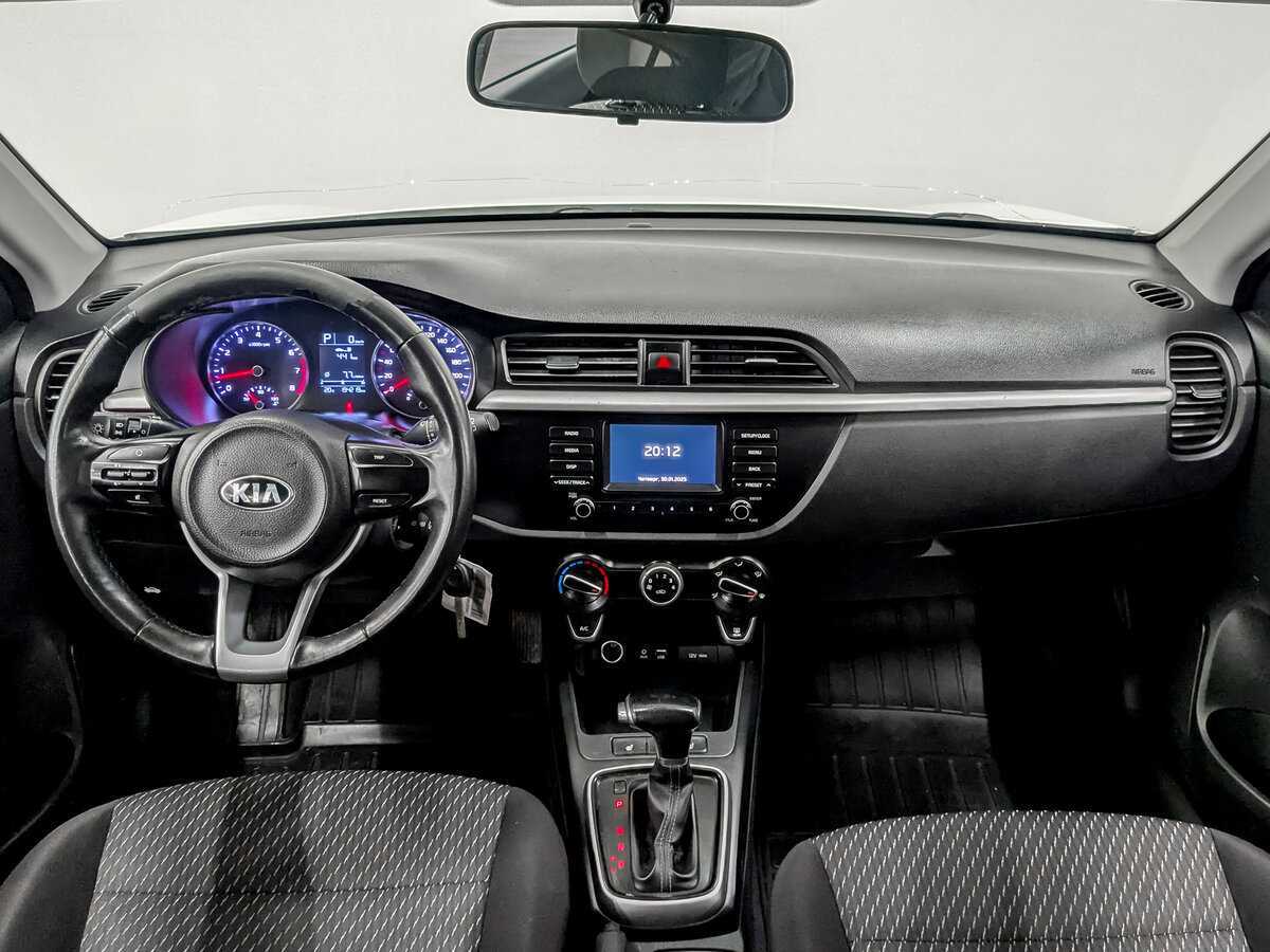 Kia Rio с пробегом — 2020 год. Фото: #13