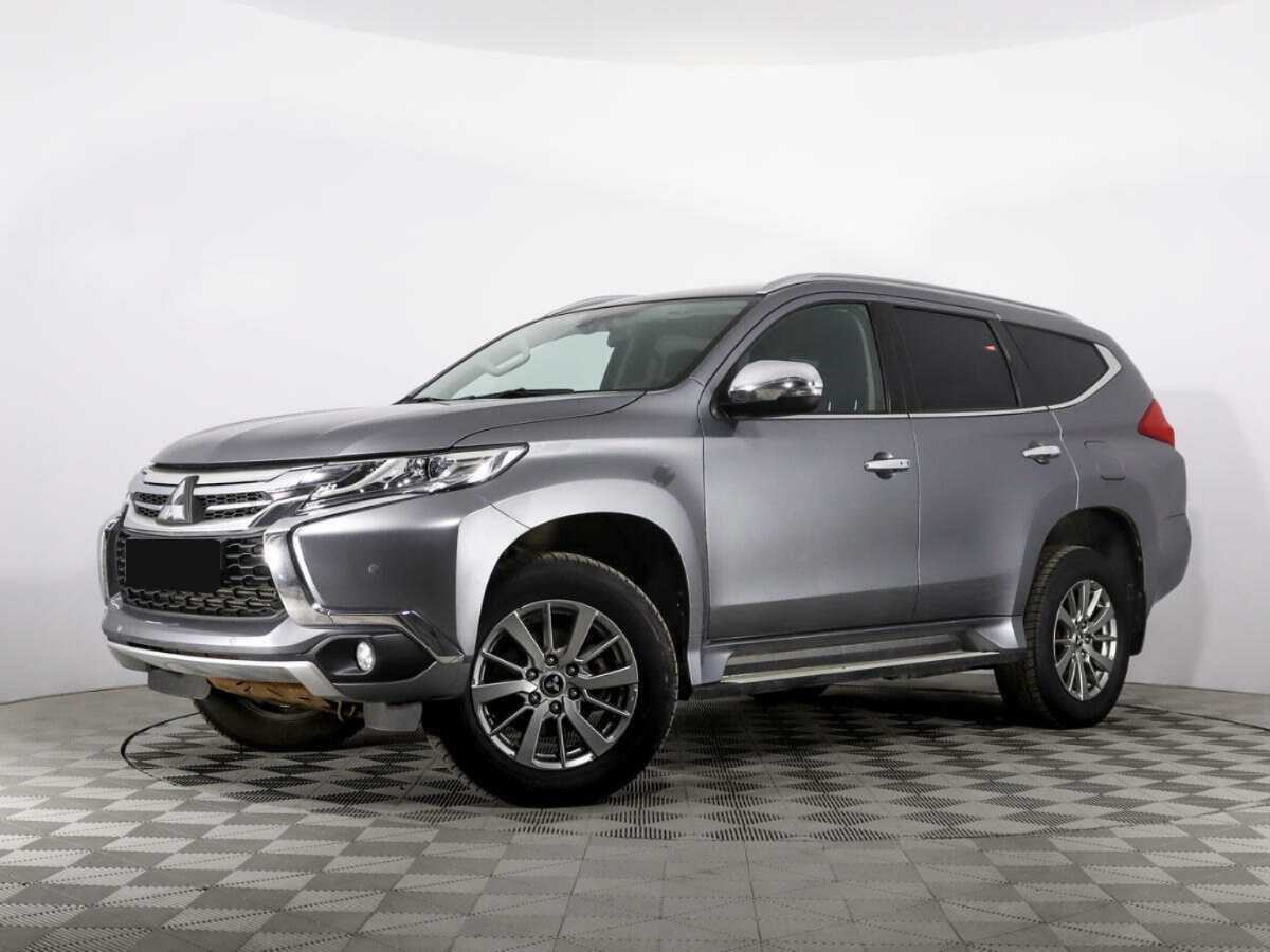 Mitsubishi Pajero Sport с пробегом — 2017 год. Посмотреть фото