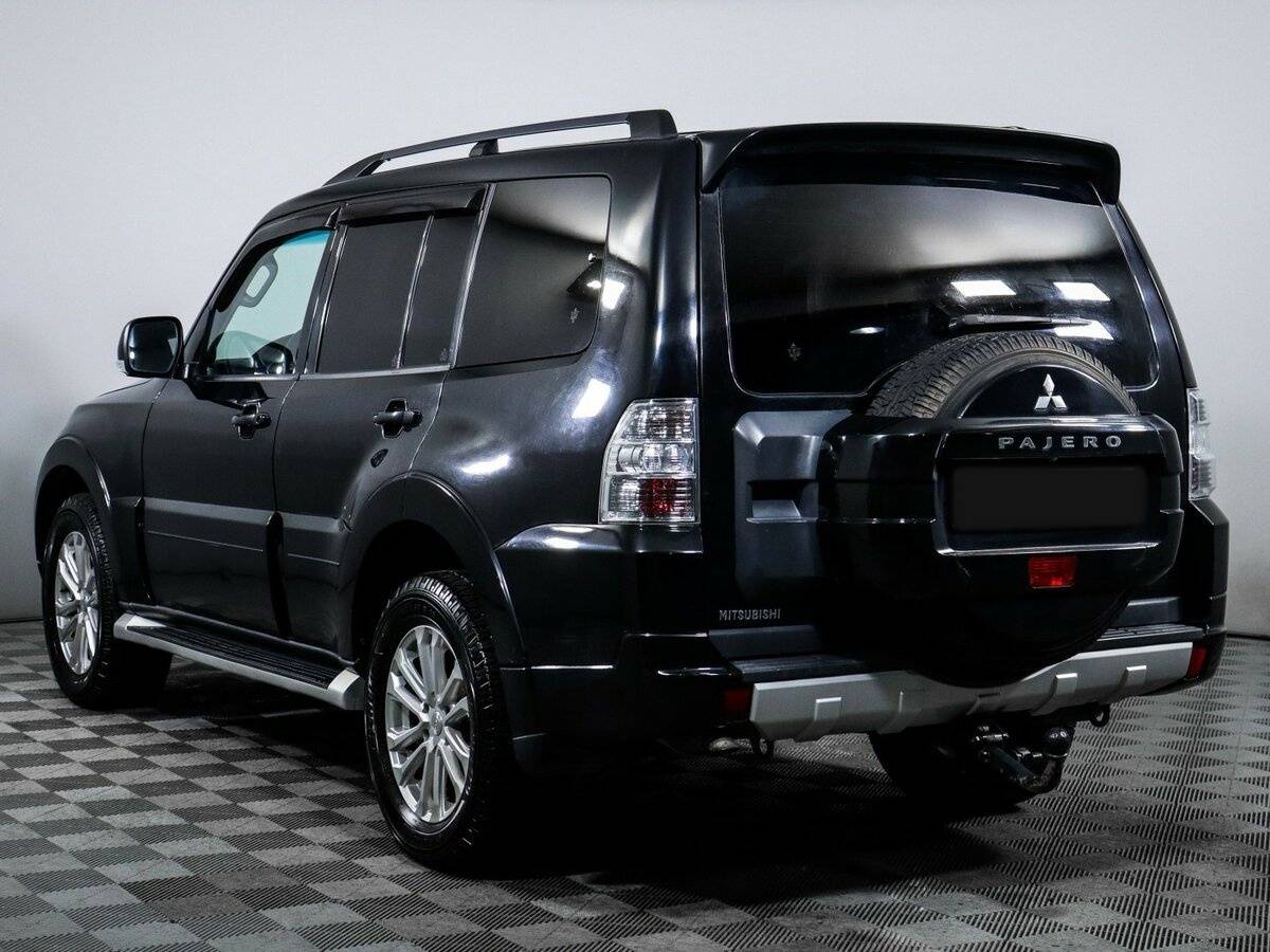 Mitsubishi Pajero с пробегом — 2012 год. Фото: #5
