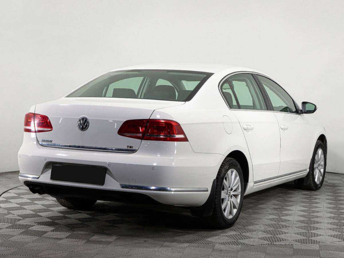 Volkswagen Passat с пробегом — 2014 год. Фото: #4
