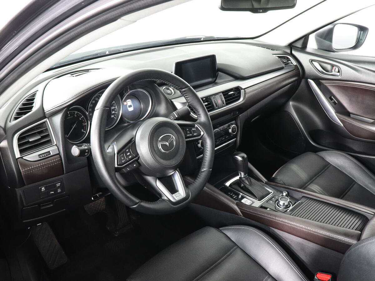 Mazda 6 с пробегом — 2017 год. Фото: #8