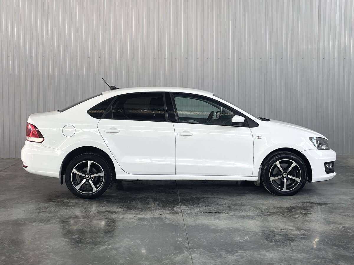 Volkswagen Polo с пробегом — 2018 год. Фото: #3
