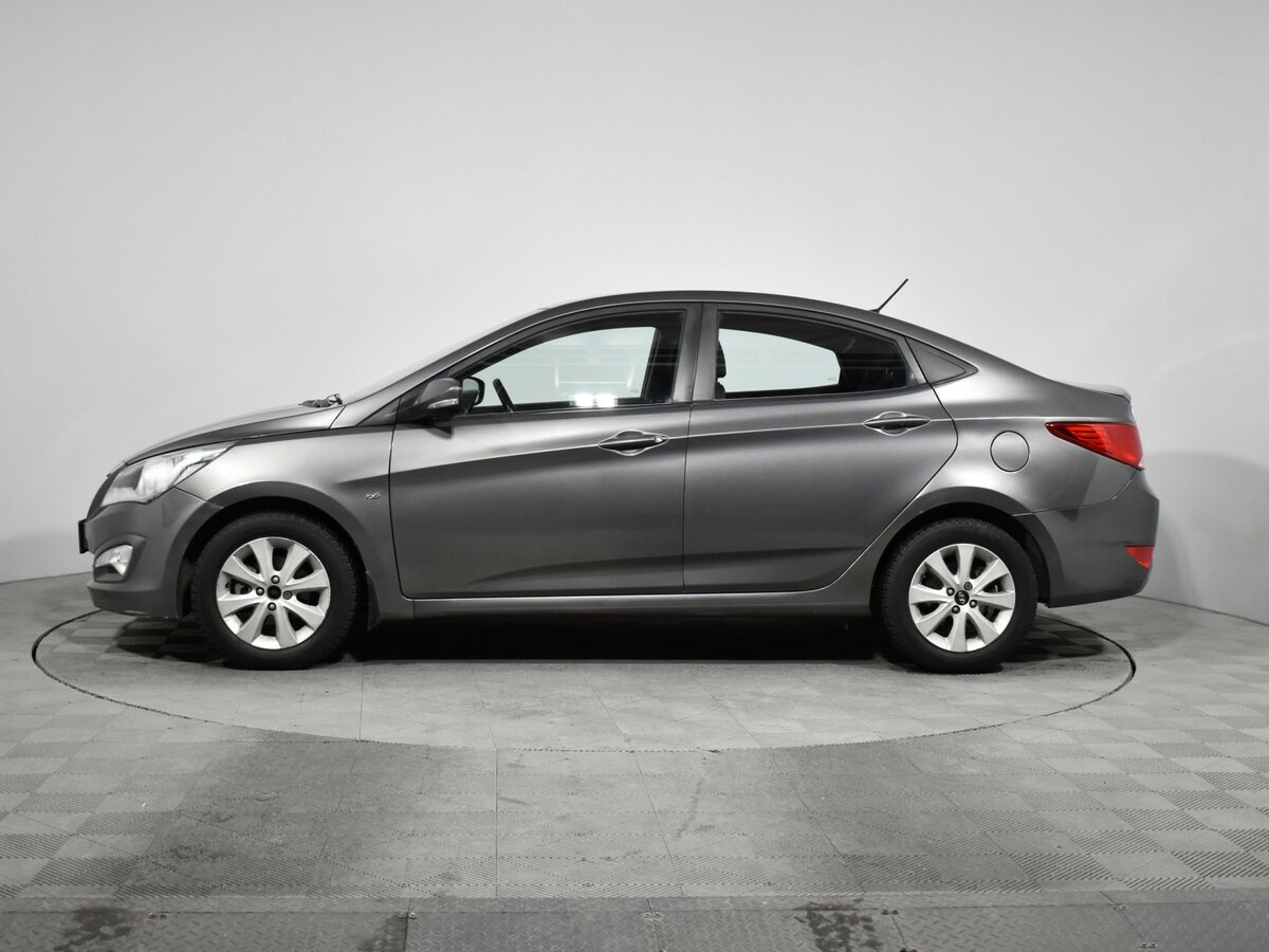 Hyundai Solaris с пробегом — 2016 год. Фото: #7