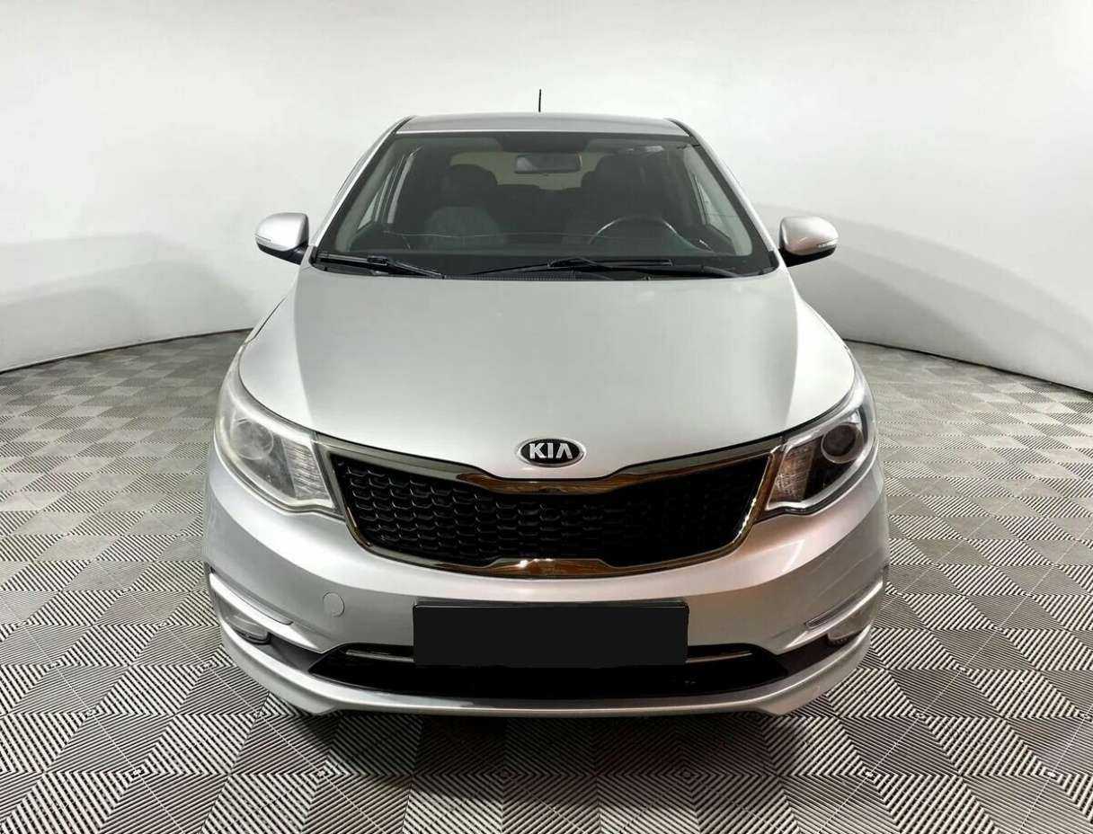 Kia Rio с пробегом — 2017 год. Фото: #1