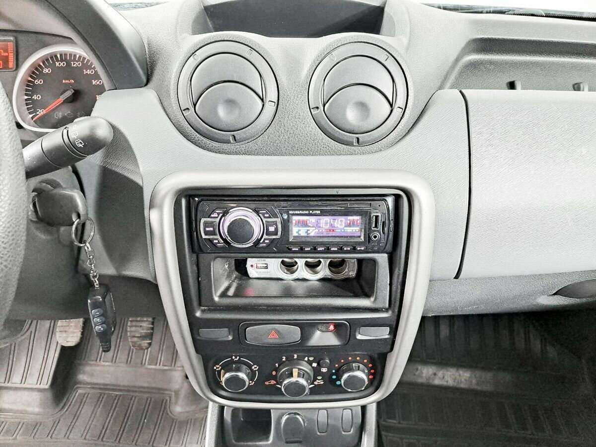Renault Duster с пробегом — 2014 год. Фото: #12