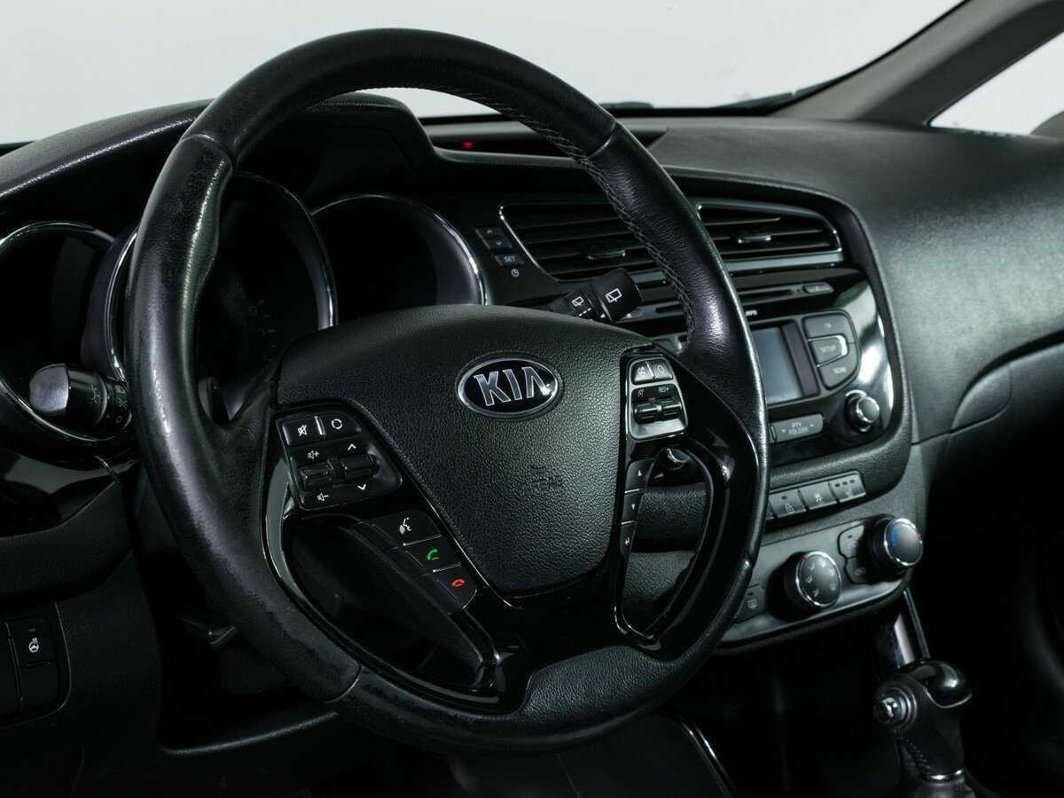 Kia Ceed с пробегом — 2014 год. Фото: #13