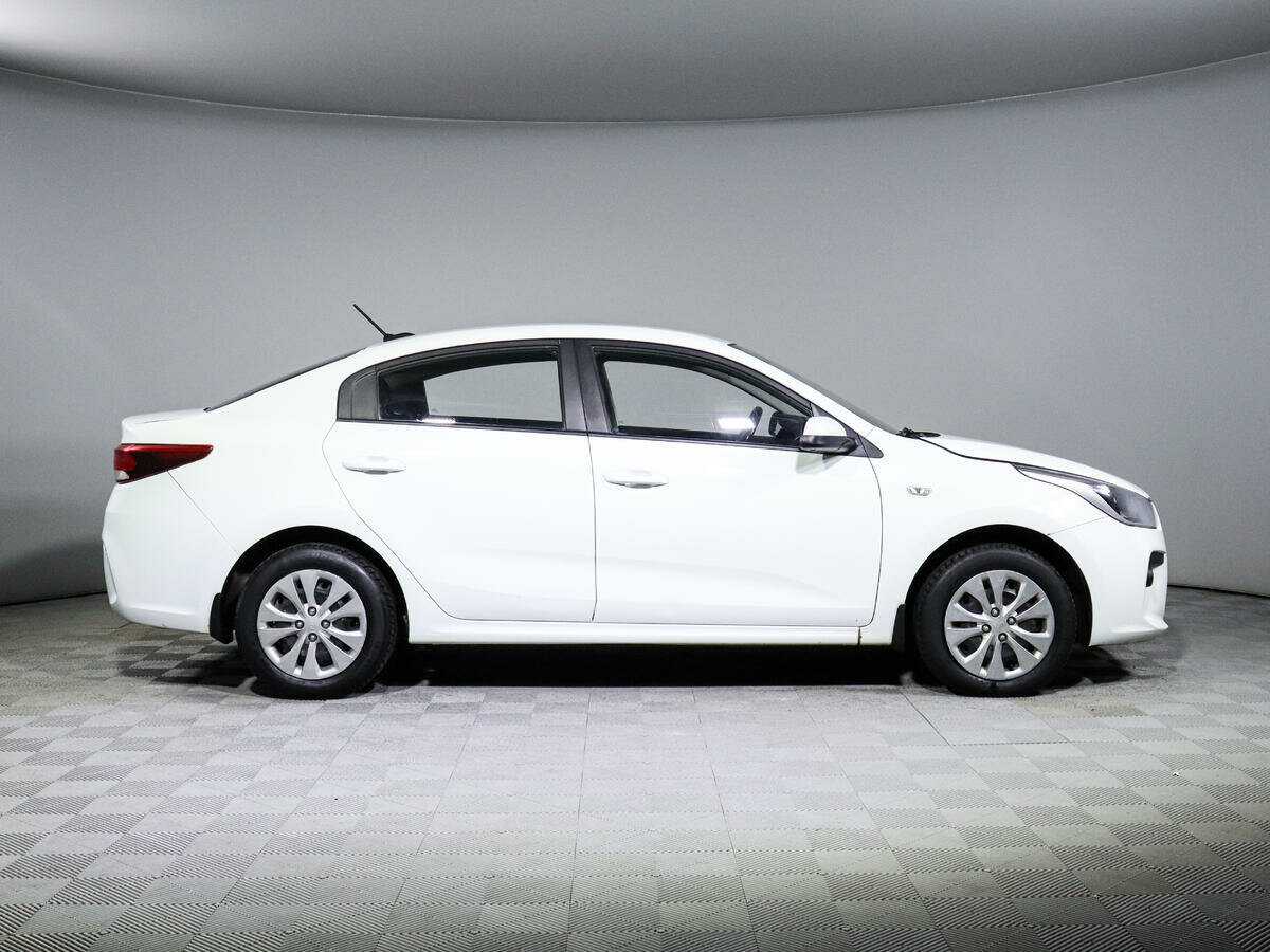 Kia Rio с пробегом — 2017 год. Фото: #3