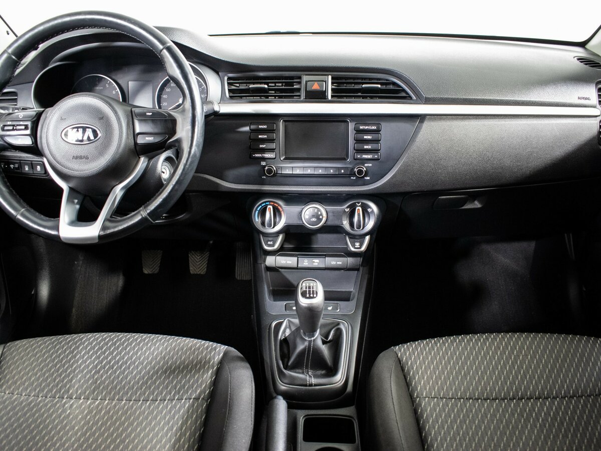 Kia Rio с пробегом — 2018 год. Фото: #8