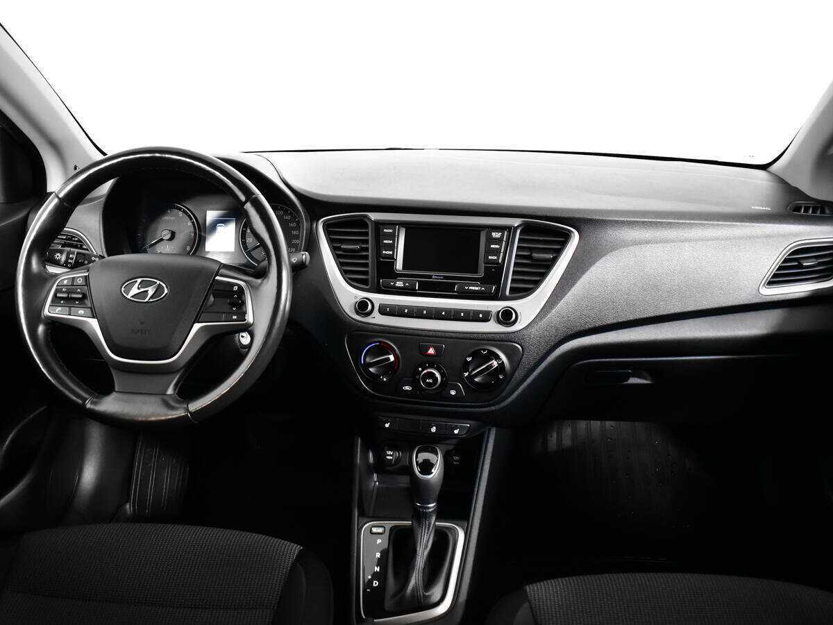 Hyundai Solaris с пробегом — 2017 год. Фото: #11
