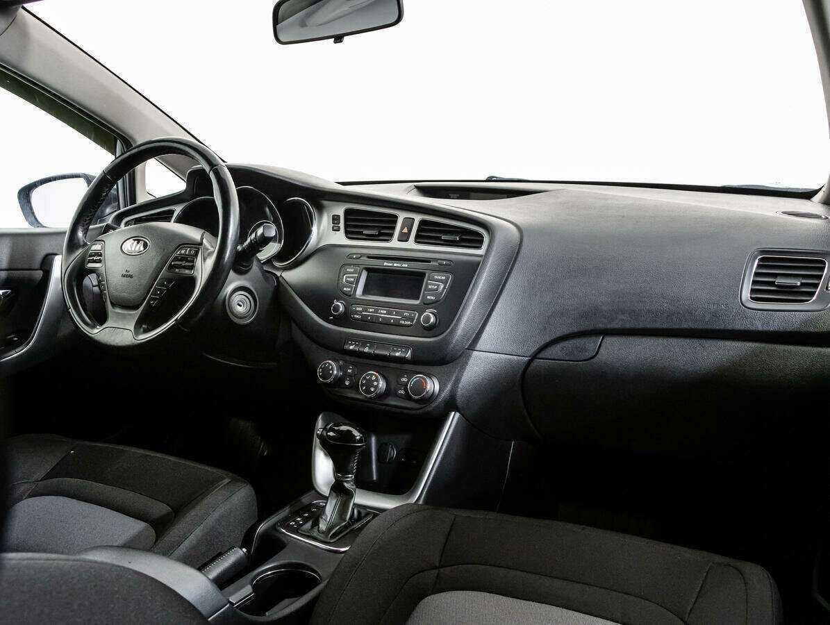 Kia Ceed с пробегом — 2014 год. Фото: #8