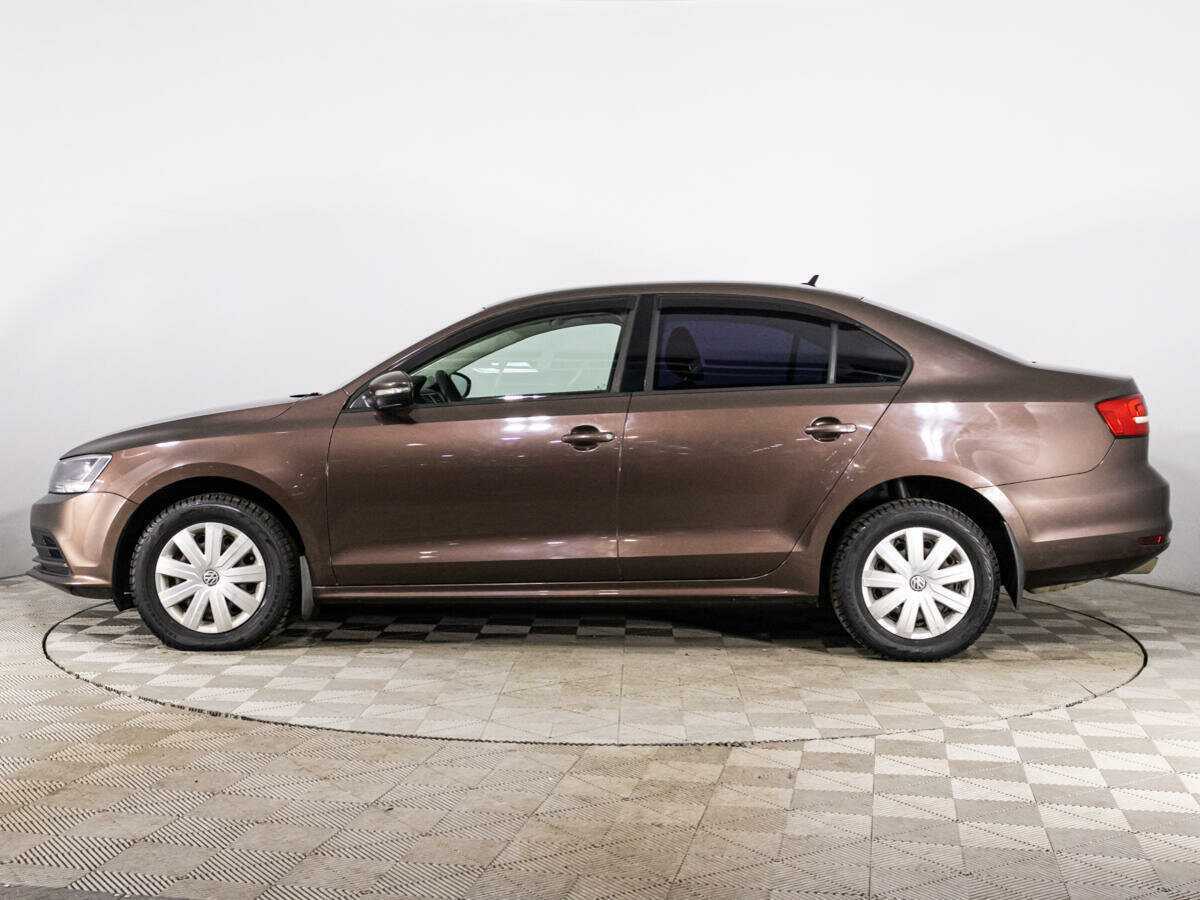 Volkswagen Jetta с пробегом — 2015 год. Фото: #7