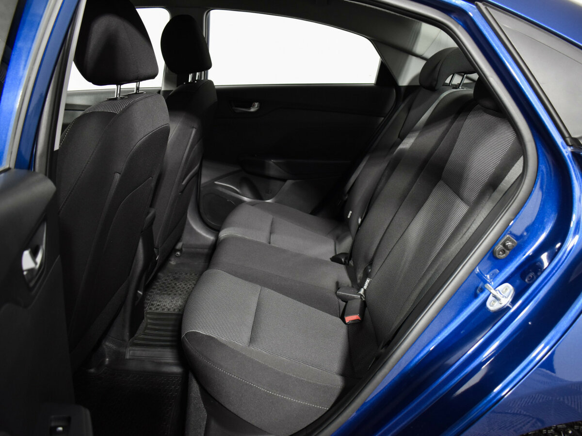 Hyundai Solaris с пробегом — 2022 год. Фото: #10