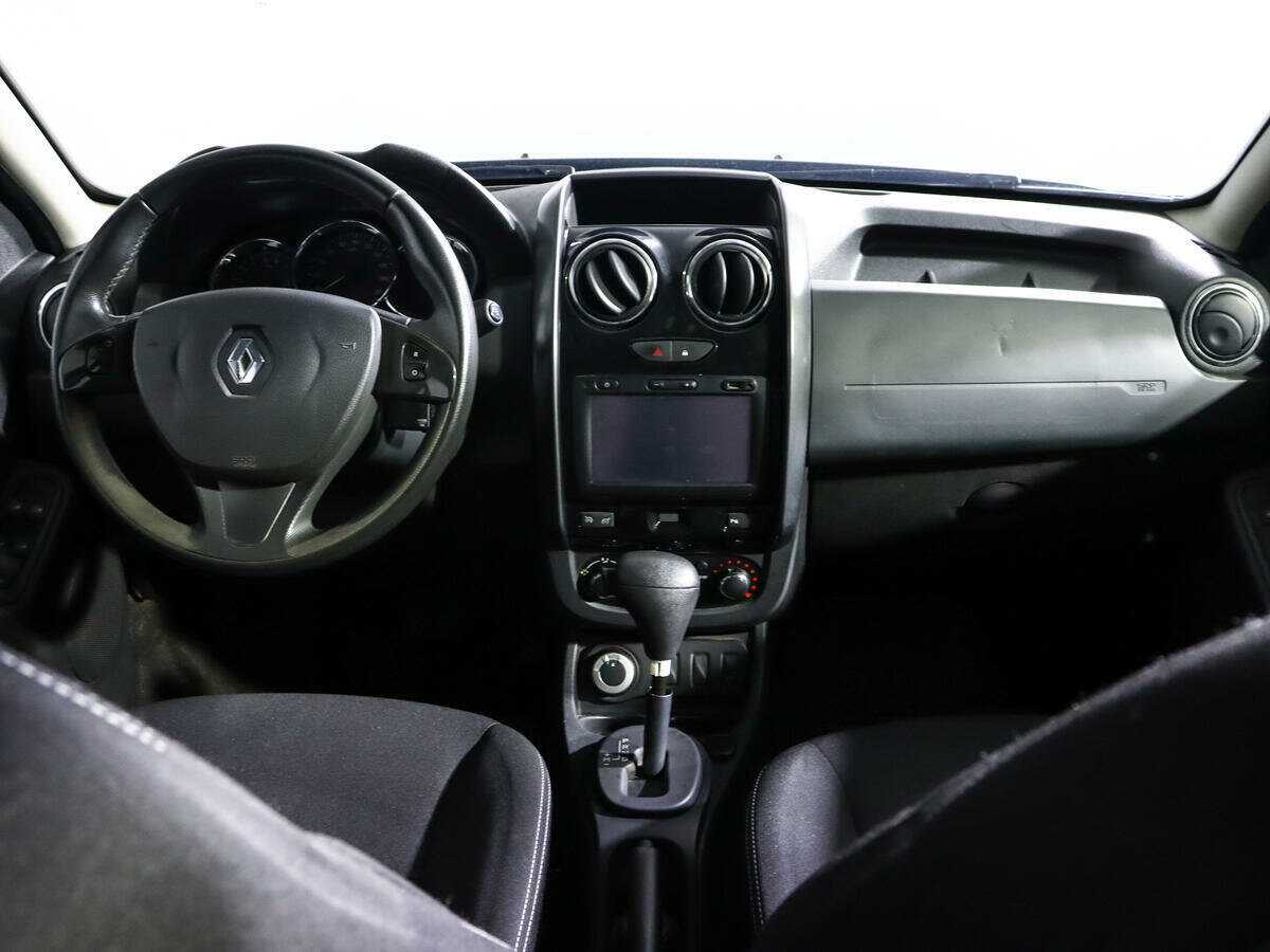 Renault Duster с пробегом — 2017 год. Фото: #11