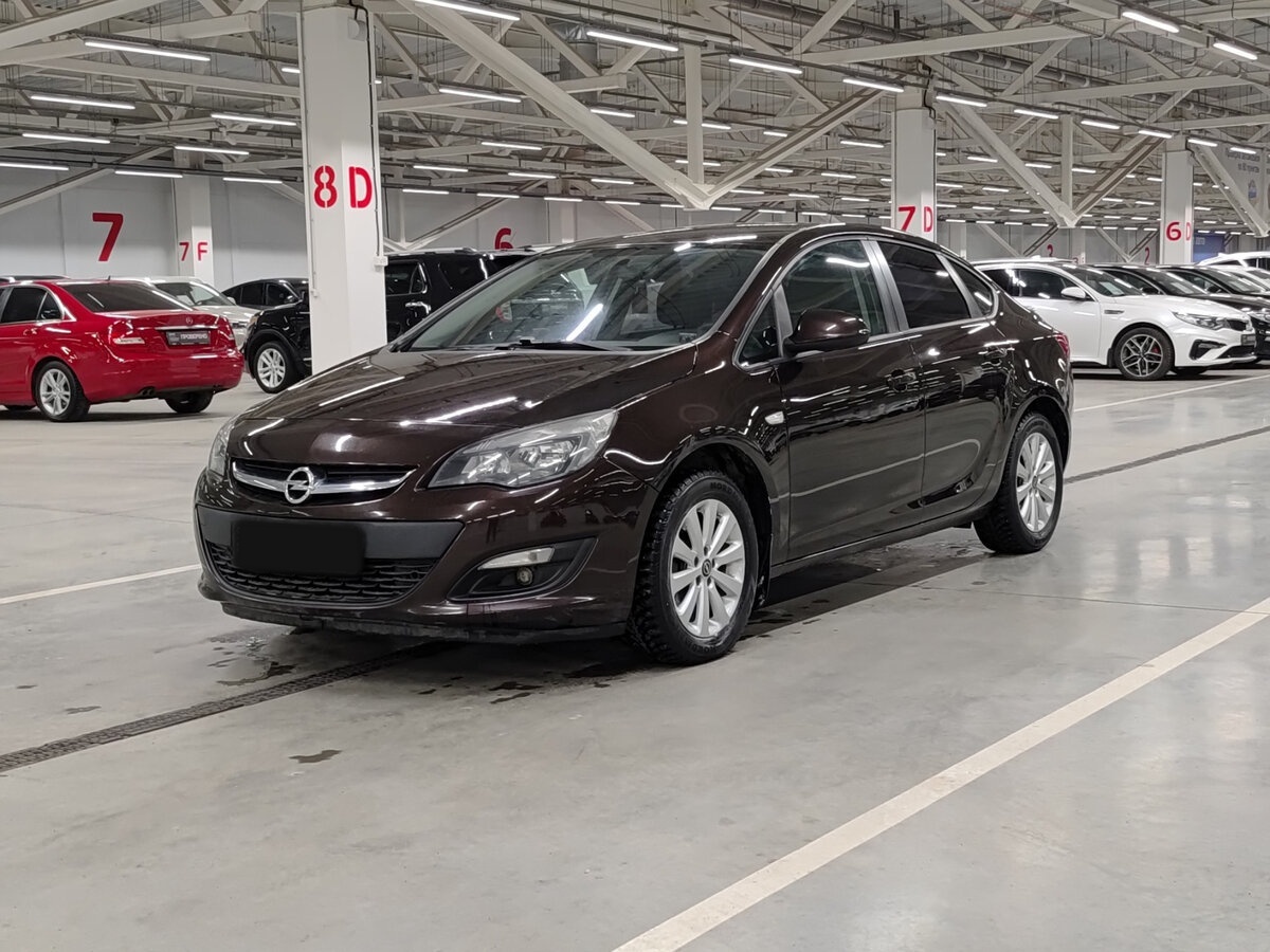 Opel Astra с пробегом — 2014 год. Посмотреть фото
