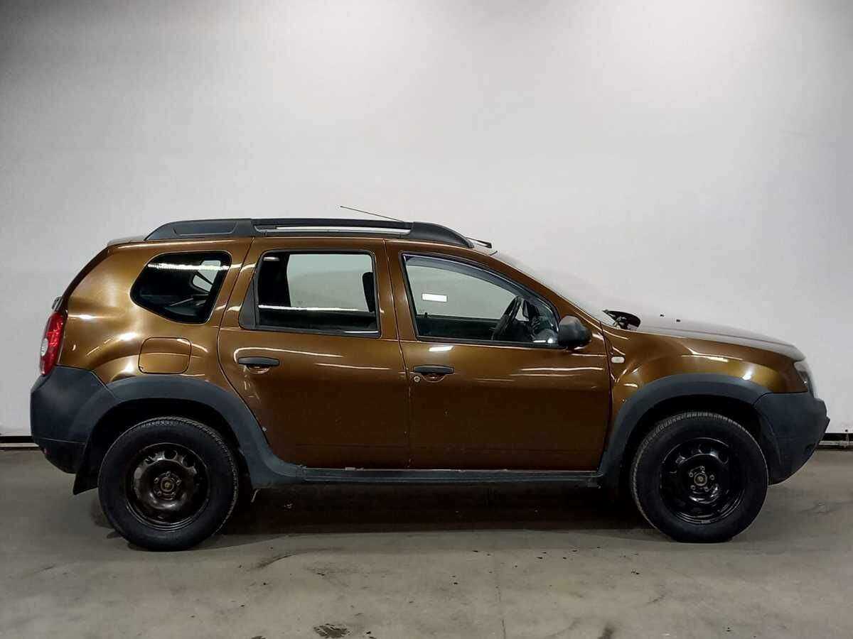 Renault Duster с пробегом — 2012 год. Фото: #3