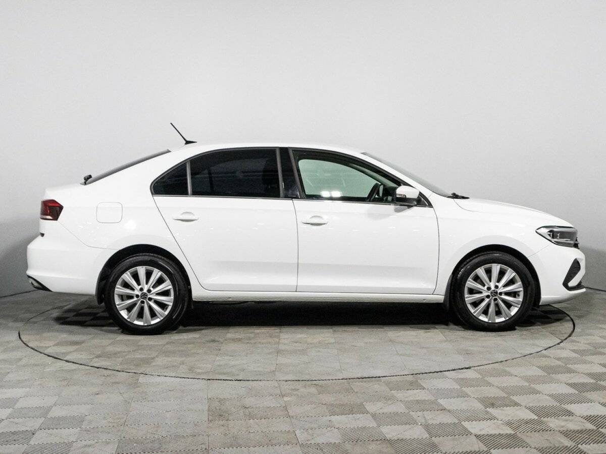 Volkswagen Polo с пробегом — 2020 год. Фото: #3