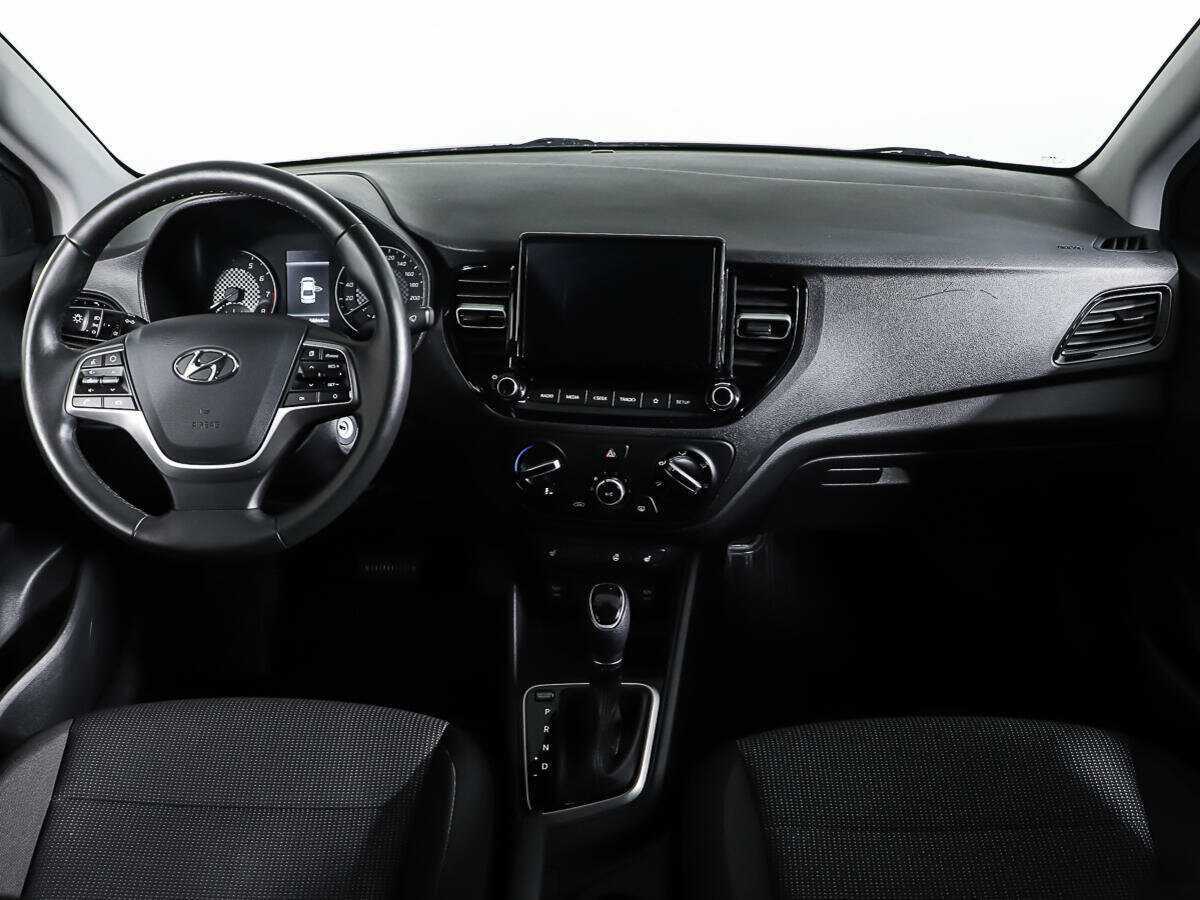Hyundai Solaris с пробегом — 2020 год. Фото: #10
