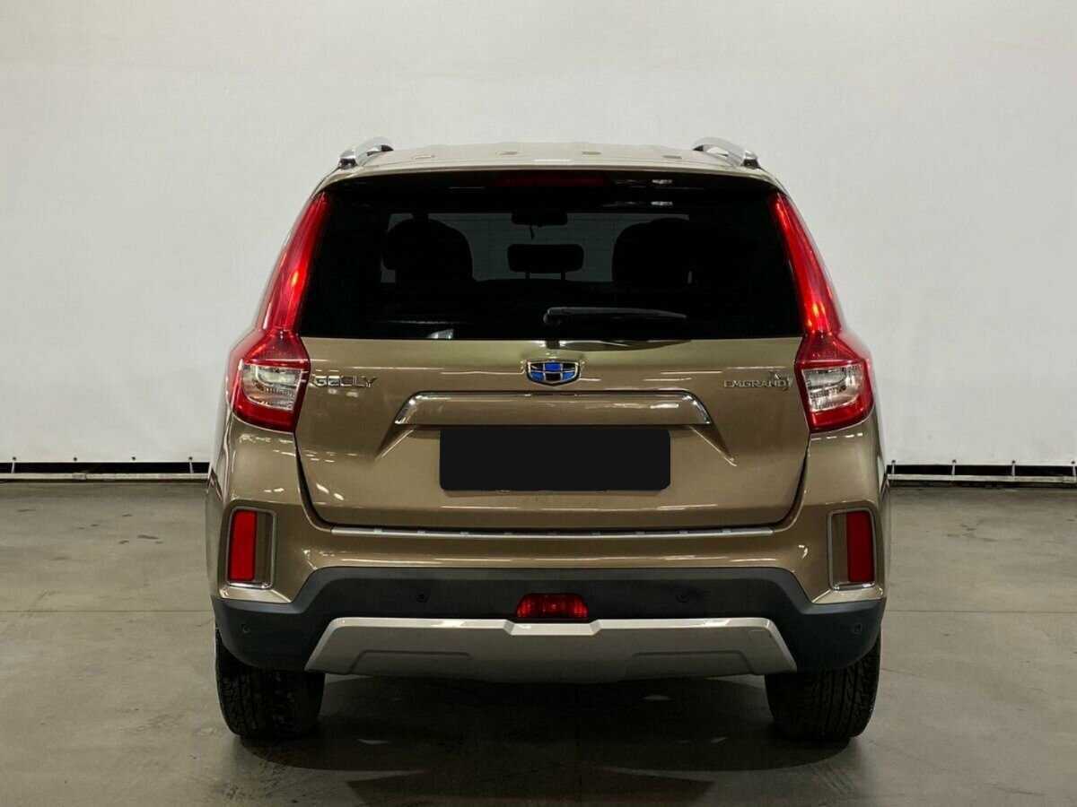 Geely Emgrand X7 с пробегом — 2019 год. Фото: #5