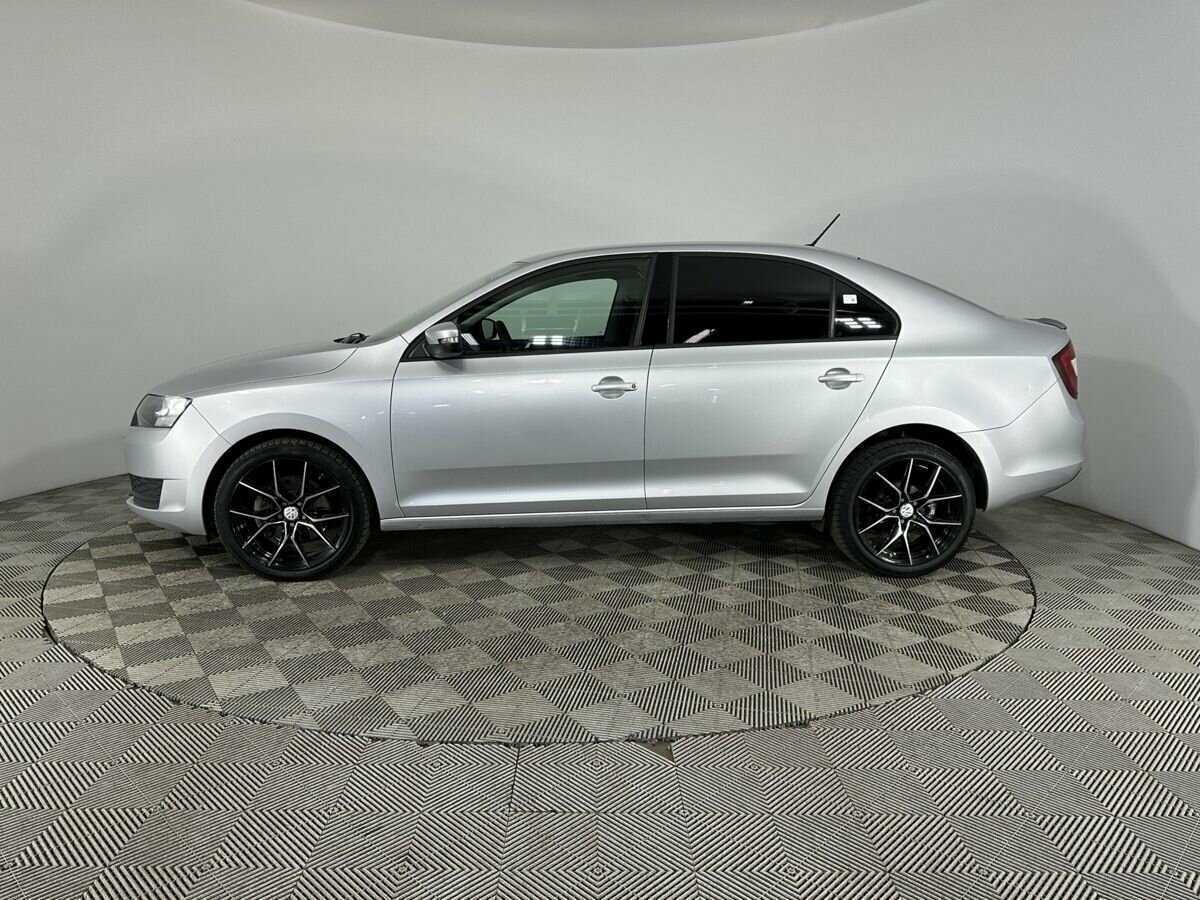 Skoda Rapid с пробегом — 2018 год. Фото: #4