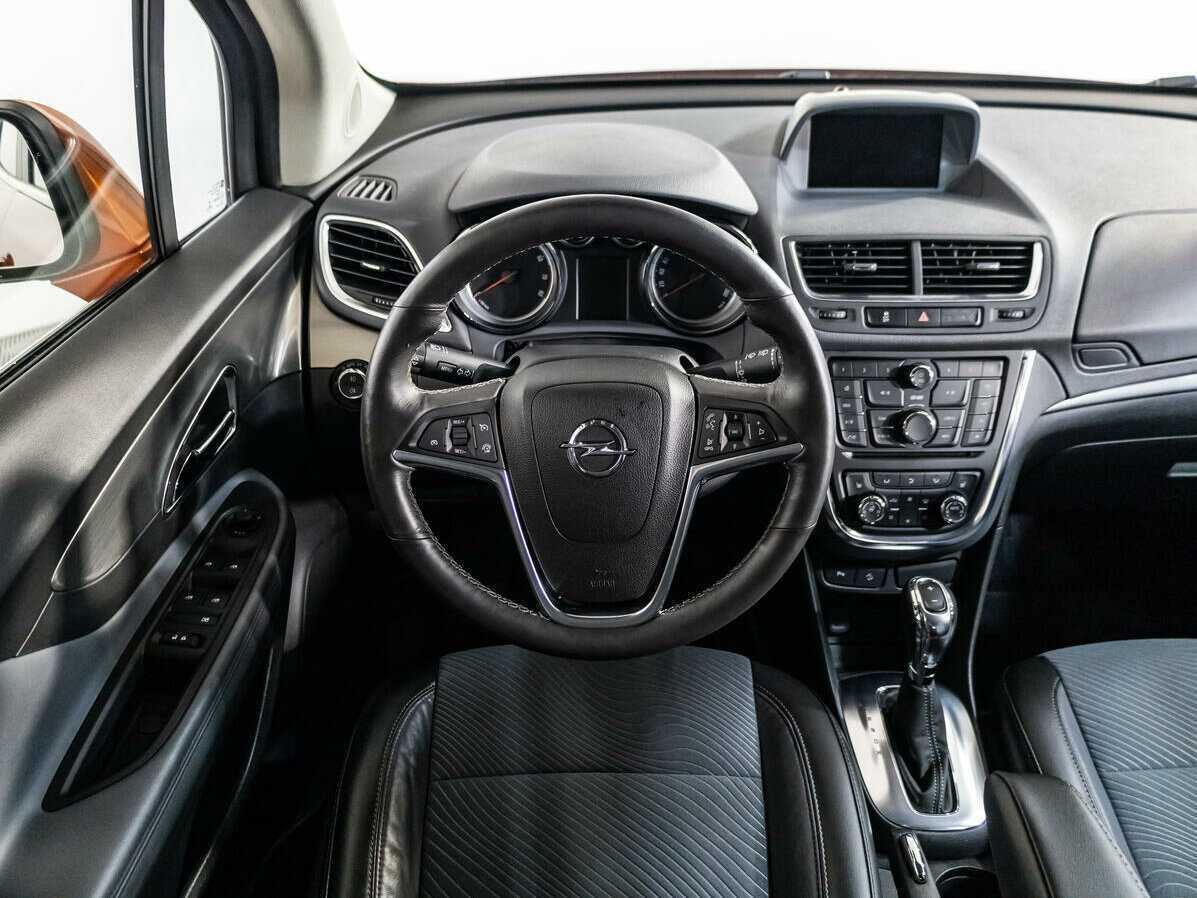 Opel Mokka с пробегом — 2013 год. Фото: #14