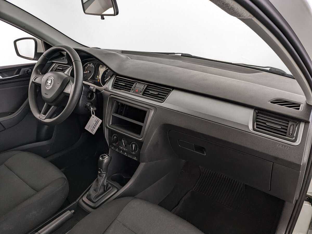 Skoda Rapid с пробегом — 2018 год. Фото: #8