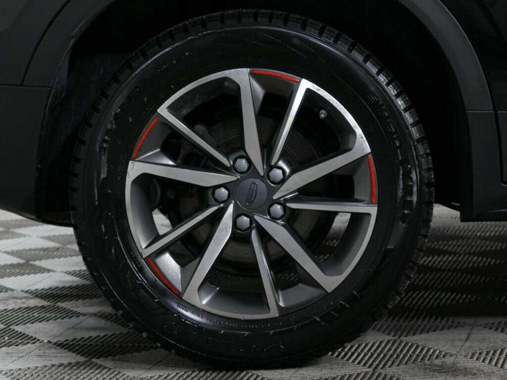 Geely Coolray с пробегом — 2022 год. Фото: #15