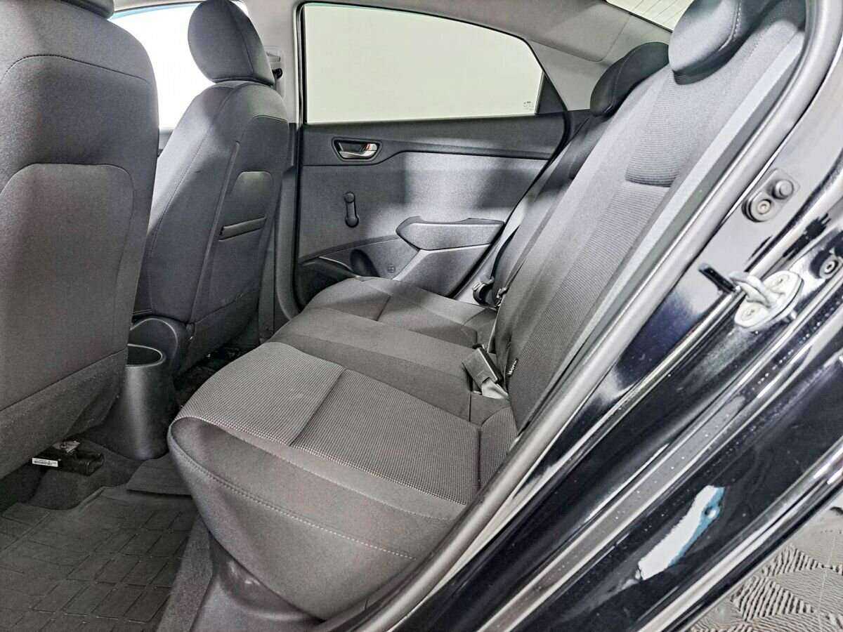 Hyundai Solaris с пробегом — 2018 год. Фото: #11