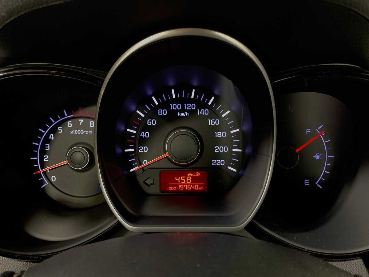 Kia Rio с пробегом — 2014 год. Фото: #11